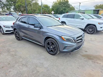 2017 Mercedes-Benz GLA-Class WDCTG4EB6HJ285457
