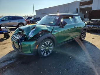 2024 Mini 3-Door WMW13DJ08R2V85412