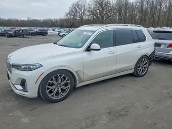 2021 BMW X7 5UXCW2C01M9E76330
