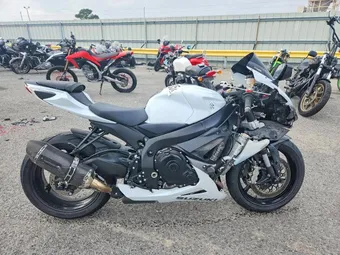 2015 Suzuki GSXR600 JS1GN7FA3F2101114