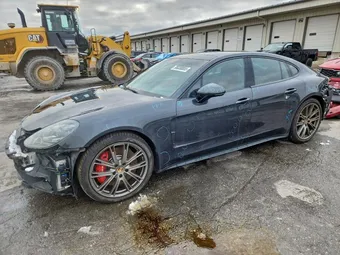 2018 Porsche Panamera WP0AF2A73JL141395