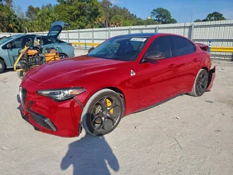 2018 Alfa Romeo Giulia ZARFAEENXJ7584544