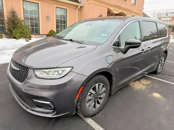 2022 Chrysler Pacifica Hybrid 2C4RC1L76NR156036