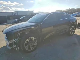 2022 Audi e-tron WA12AAGE9NB041035