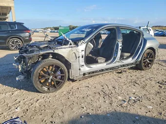 2022 BMW M8 WBAGV8C05NCJ84106