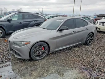 2019 Alfa Romeo Giulia ZARFAMAN1K7608649