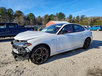 2024 Alfa Romeo Giulia ZARFANBN3R7677910