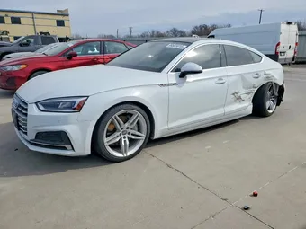 2018 Audi A5 WAUENCF57JA085424