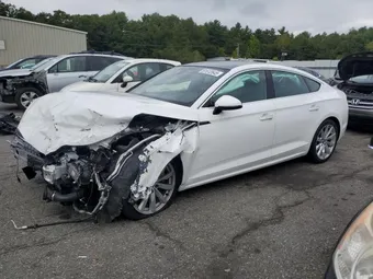 2018 Audi A5 WAUBNCF52JA103427