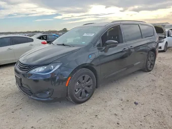 2019 Chrysler Pacifica Hybrid 2C4RC1N72KR681717