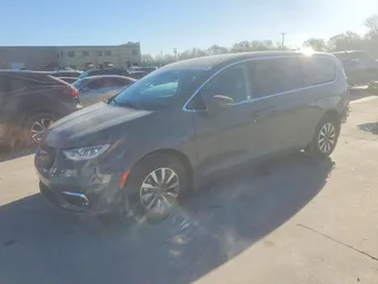 2022 Chrysler Pacifica Hybrid 2C4RC1L79NR220523