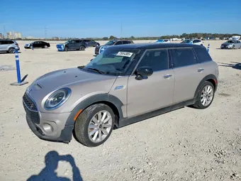 2022 Mini Clubman WMWLV7C04N2P62405