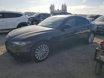 2022 Alfa Romeo ZARFAMAN9N7660227