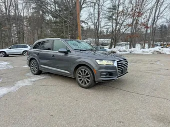 2018 Audi Q7 WA1LAAF77JD044103