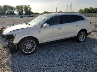 2015 Lincoln MKT 2LMHJ5AT4FBL04378