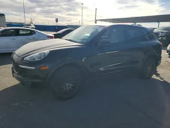 2017 Porsche Cayenne WP1AA2A22HKA91042