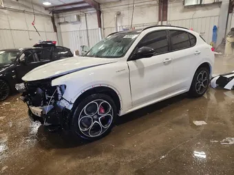 2022 Alfa Romeo ZASPAKBN7N7D26271