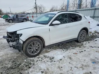 2022 Alfa Romeo ZASPAKAN2N7D30004