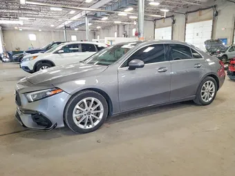 2019 Mercedes-Benz A-Class WDD3G4EB8KW014583