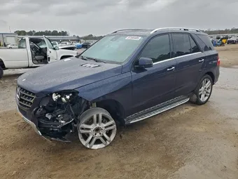 2015 Mercedes-Benz M-Class 4JGDA5JB8FA619049