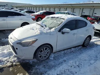2017 Toyota Yaris 3MYDLBYV4HY160521