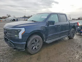 2022 Ford F150 Light 1FT6W1EV8NWG04452