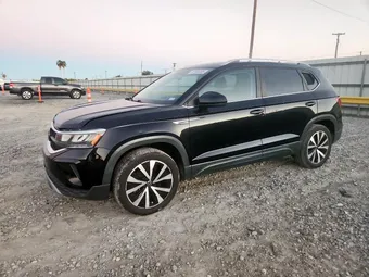 2022 Volkswagen Taos SE 3VVRX7B27NM009083