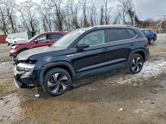 2024 Volkswagen Taos SE 3VVUX7B2XRM025245