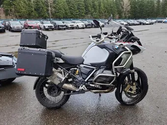 2023 BMW R-Series WB10M1300P6H28592
