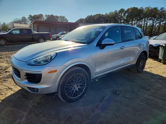 2017 Porsche Cayenne WP1AA2A22HKA83605