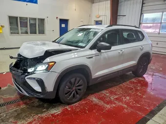 2022 Volkswagen Taos 3VVAX7B28NM048942