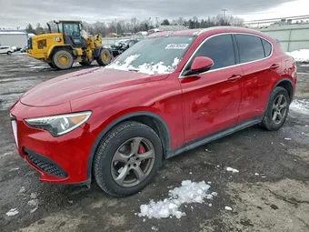 2018 Alfa Romeo Stelvio ZASFAKAN7J7B83314