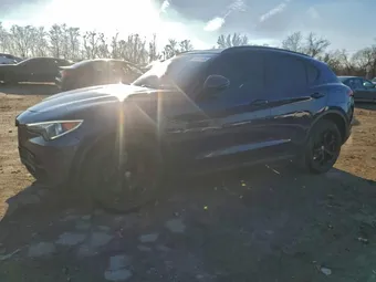 2018 Alfa Romeo Stelvio ZASFAKPN0J7B88233