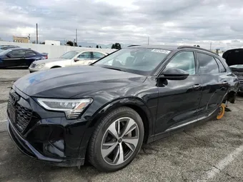 2024 Audi Q8 e-tron WA14AAGE6RB011909