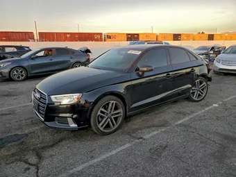 2018 Audi A3 WAUAUGFF3J1010429
