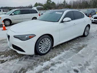 2021 Alfa Romeo ZARFAMAN3M7649027