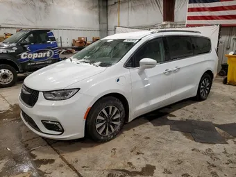 2021 Chrysler Pacifica Hybrid 2C4RC1L77MR586172
