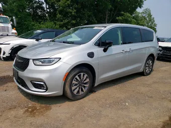2024 Chrysler Pacifica Hybrid 2C4RC1S76RR141544
