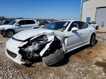 2016 Porsche Panamera WP0AA2A74GL006434
