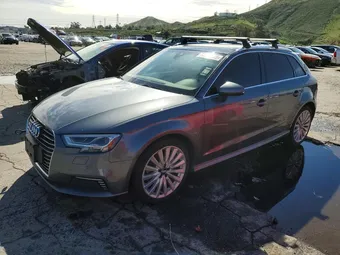 2017 Audi A3 e-tron WAUSPBFF4HA078019