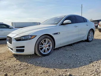 2018 Jaguar XE SAJAD4FN2JCP33347