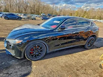 2017 Maserati Levante ZN661XUA9HX210925