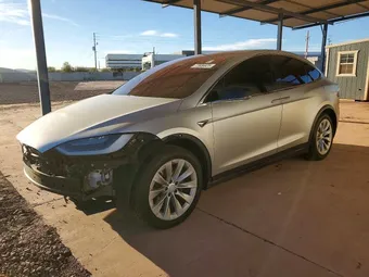 2016 Tesla Model X 5YJXCBE22GF022704