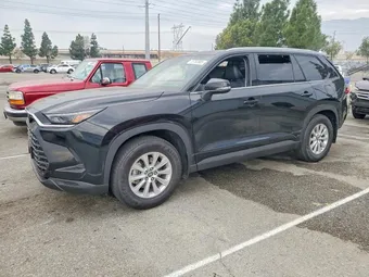 2025 Toyota Grand Highlander 5TDACAB50SS051802