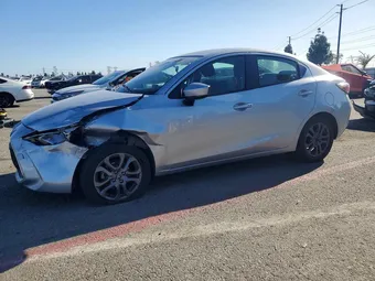 2019 Toyota Yaris 3MYDLBYV4KY522967
