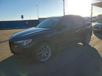 2018 Alfa Romeo ZASFAKNN1J7B92861
