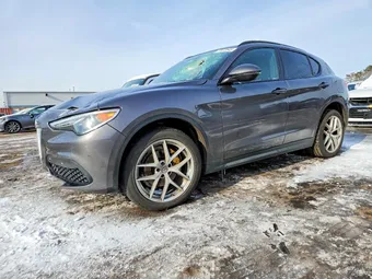 2019 Alfa Romeo ZASPAKBN8K7C45422