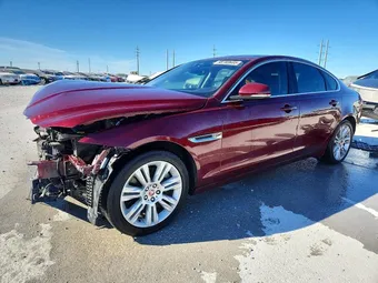 2017 Jaguar XF SAJBD4BV6HCY32922