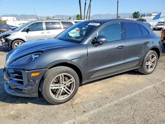 2020 Porsche Macan WP1AA2A56LLB06171
