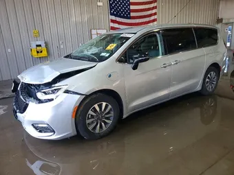 2024 Chrysler Pacifica Hybrid 2C4RC1S74RR134477